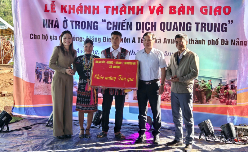 Công an Đà Nẵng bàn giao căn nhà đầu tiên trong Chiến dịch Quang Trung -0