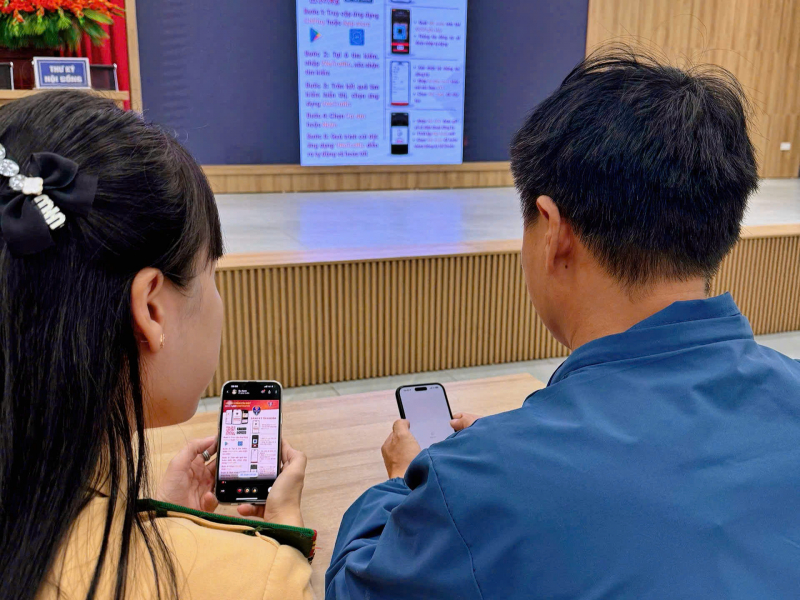 Cử tri kiến nghị đẩy nhanh tiến độ cấp, đổi GPLX bản cứng, Cục trưởng Cục CSGT cam kết giải quyết trong tháng 1/2026 -0