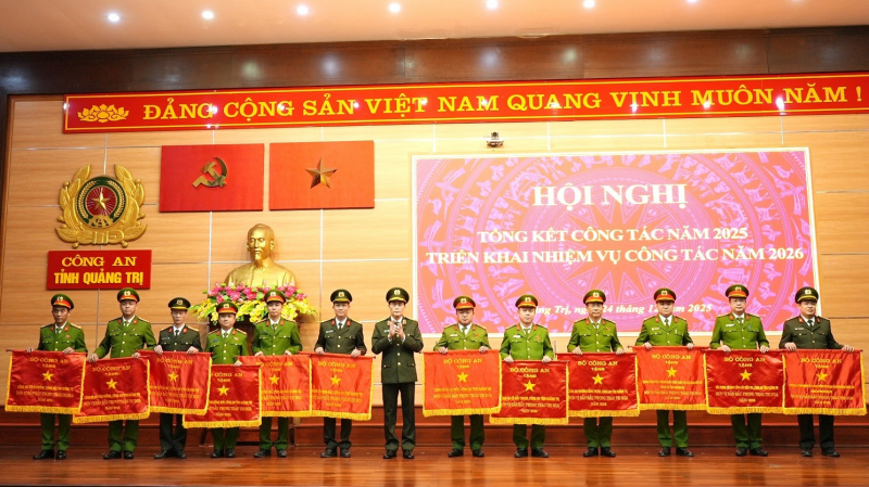 Công an Quảng Trị bám cơ sở thực hiện hiệu quả phong trào “Ba nhất” -0