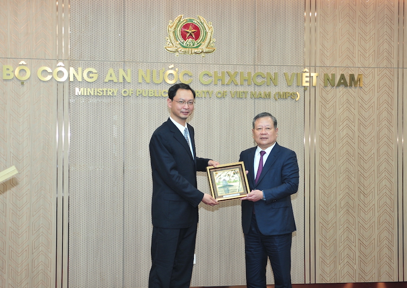 Phối hợp chặt chẽ trong tuần tra, kiểm soát hoạt động xuất nhập cảnh trên tuyến biên giới -1