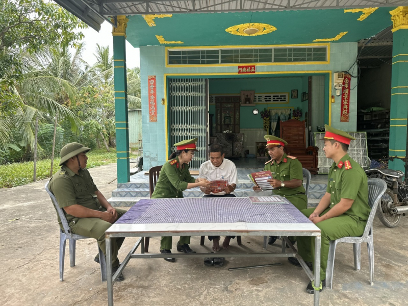 An Giang: Công an phường Hà Tiên triển khai hiệu quả nhiều biện pháp phòng chống tội phạm -0