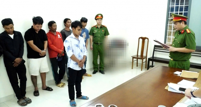 Khởi tố 7 đối tượng mổ thịt hàng trăm con lợn đã tiêu hủy do dịch bệnh để… bán  -0