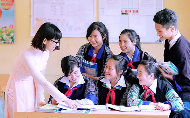 Phấn đấu tuyển mới hằng năm 2.000- 2.500 sinh viên là người dân tộc thiểu số -0