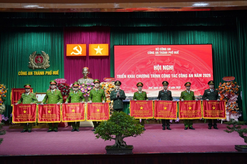 Công an TP Huế kiến tạo môi trường an ninh, an toàn phục vụ nhiệm vụ phát triển kinh tế – xã hội -0