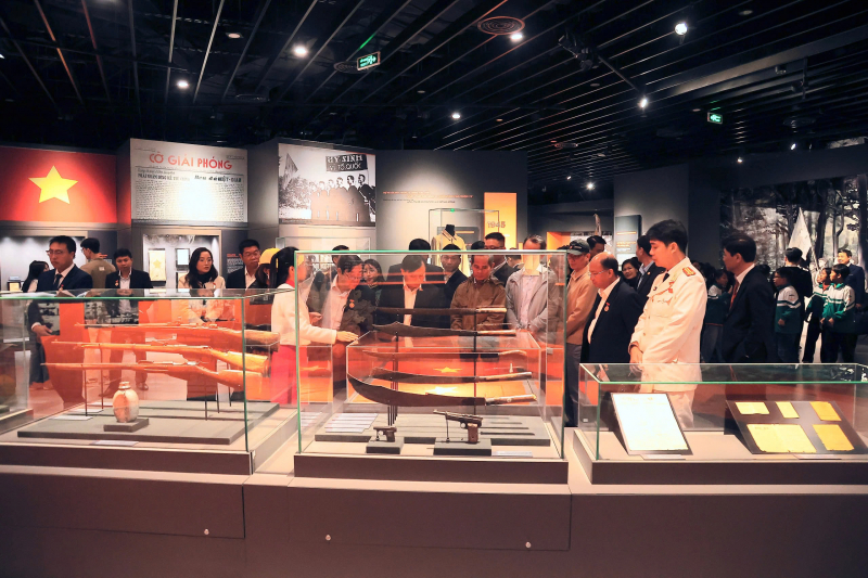 Hun đúc lòng yêu nước, niềm tự hào dân tộc -0