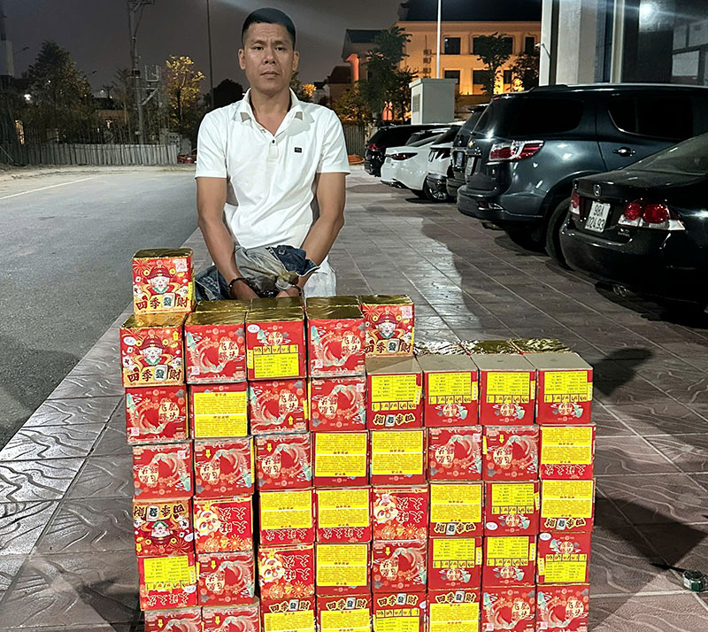 Khởi tố đối tượng buôn bán 132,5 kg pháo nổ -0