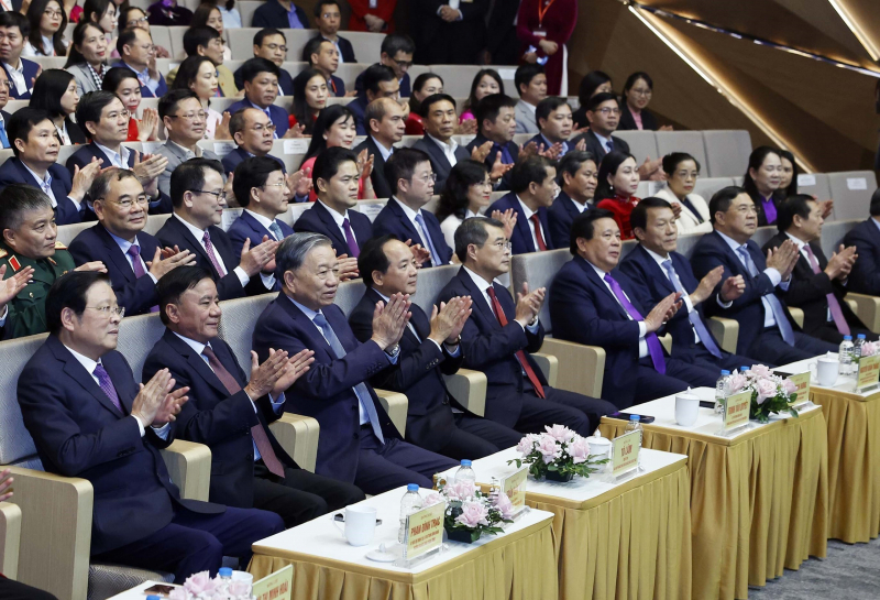 Các điển hình tiên tiến đã nêu gương sáng về tinh thần kiên định, tiên phong, dám nghĩ, dám làm -0