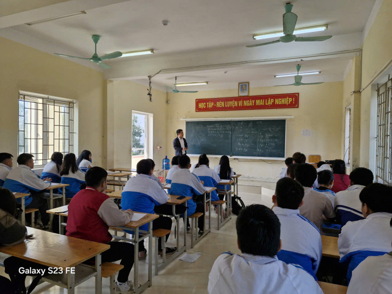 Điều chỉnh quyết định để chi trả lương cho giáo viên biệt phái -0