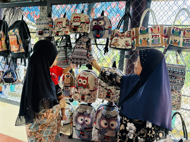 Khám phá làng nghề thổ cẩm Chăm Châu Phong ở An Giang -0