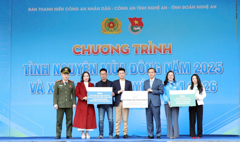 Ban Thanh niên Công an nhân dân tổ chức Chương trình tình nguyện tại Nghệ An -0