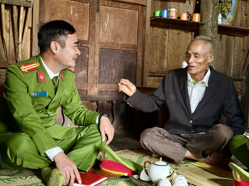 Bình yên trên biên giới A Dơi -0