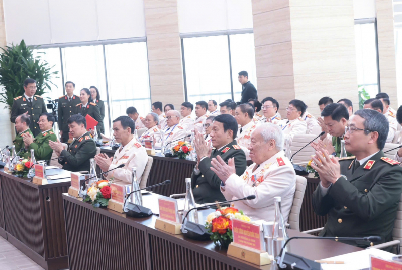 Những điển hình xuất sắc nhất trong vườn hoa 