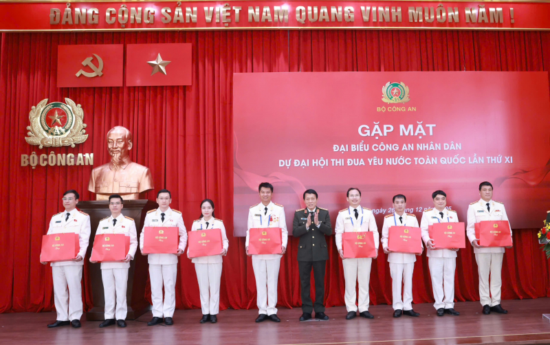 Những điển hình xuất sắc nhất trong vườn hoa 