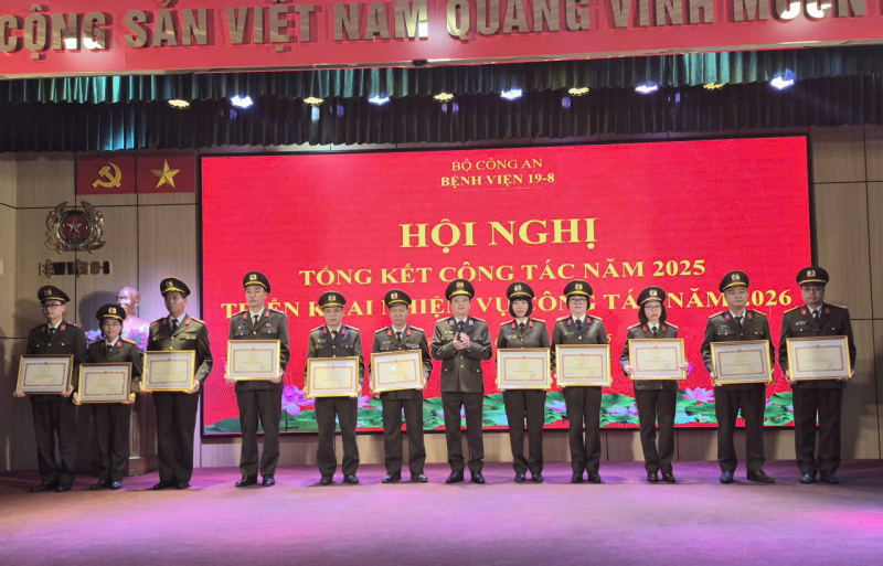 Bệnh viện 19-8 quyết tâm đổi mới, chuyển mình mạnh mẽ -0