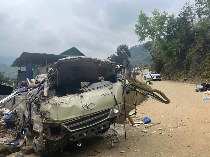 Xe chở người đi thiện nguyện bị tai nạn 9 người tử vong, nghi vấn xe mất phanh -3