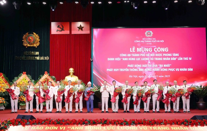 Hoạt động của Công an Thủ đô phải tạo nền tảng, động lực hỗ trợ cho phát triển kinh tế - xã hội -0