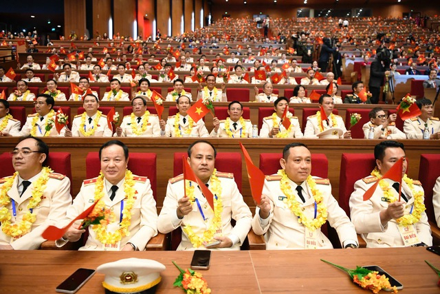 Thủ tướng phát động thi đua 