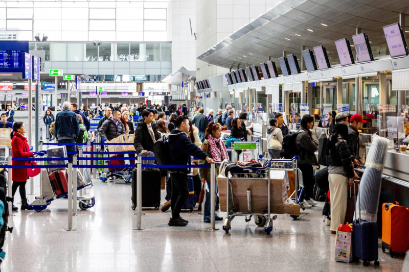 Những cú đánh vô hình, thiệt hại hữu hình -0