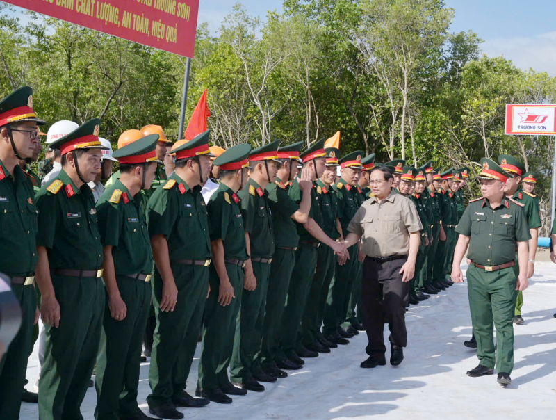 Thủ tướng Phạm Minh Chính yêu cầu bảo đảm tiến độ các công trình giao thông chiến lược tại Cà Mau -0