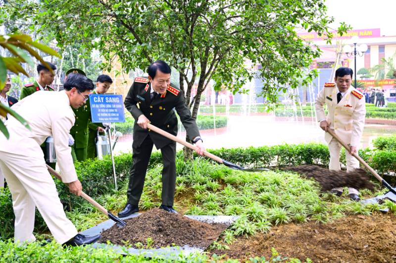 Trường Cao đẳng CSND I kỷ niệm 60 năm ngày truyền thống và đón nhận Huân chương Quận công hạng Nhì -0
