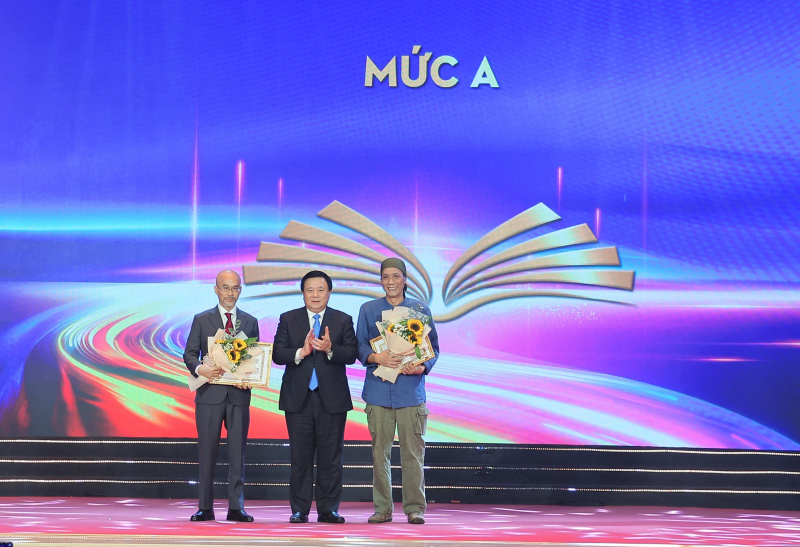 Trao Tặng thưởng các tác phẩm lý luận, phê bình văn học, nghệ thuật xuất bản năm 2024 -0