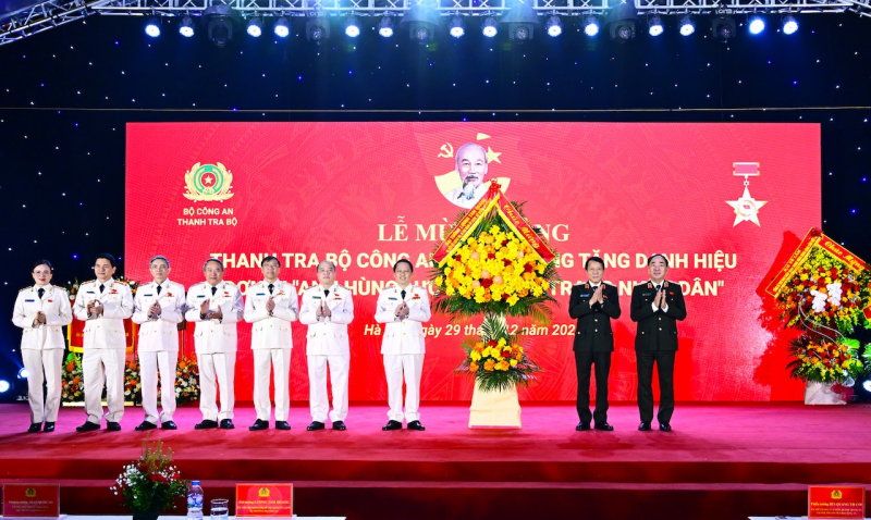 Mãi xứng đáng là 