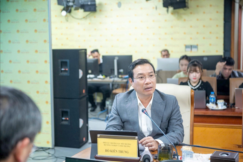 z7298172004707_bfd338c72f2ee303962a70aa51f6bd18.jpg -0