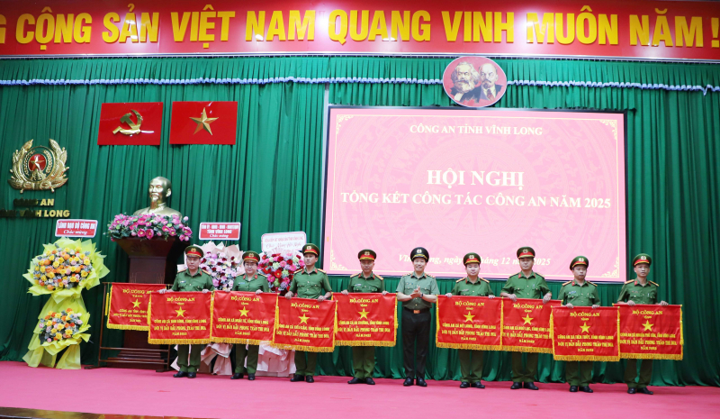 Công an Vĩnh Long kiến tạo môi trường hòa bình, tạo thuận lợi cho phát triển kinh tế - xã hội -0