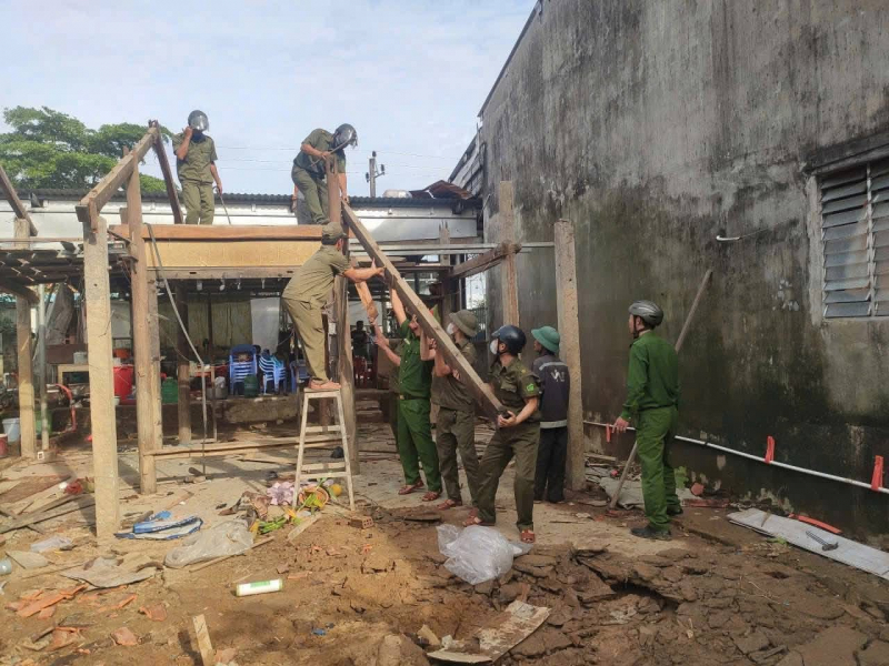 Đà Nẵng hoàn thành 100% sửa chữa nhà hư hỏng sau bão lũ, thần tốc “Chiến dịch Quang Trung” -2