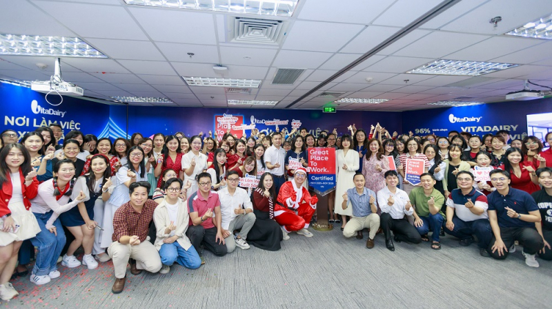 VitaDairy được vinh danh “Nơi làm việc xuất sắc 2025” -0