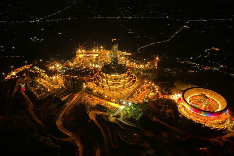 Núi Bà Đen, Tây Ninh tổ chức Lễ an vị Tôn tượng Đức Phật Câu Na Hàm Mâu Ni -0