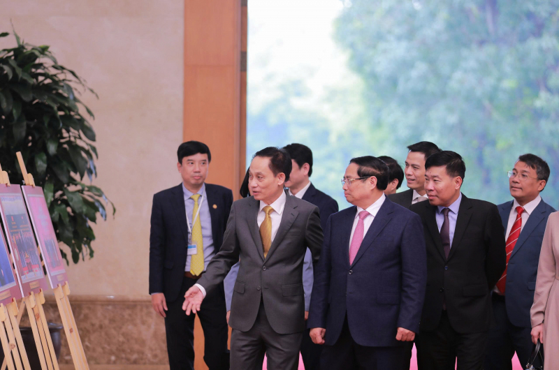 Đẩy mạnh triển khai chiến lược đối ngoại toàn diện ở tầm cao mới -0