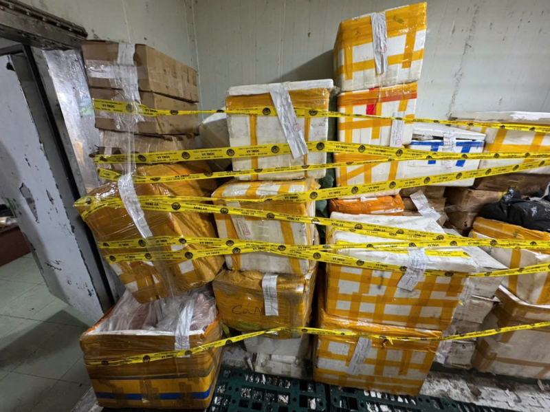 Công an TP Hồ Chí Minh đẩy mạnh công tác kiểm tra, xử lý thực phẩm “bẩn”  -2