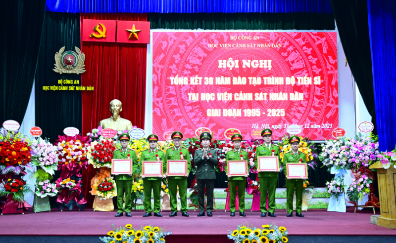 Đổi mới căn bản, toàn diện công tác đào tạo tiến sĩ gắn với việc kiện toàn tổ chức bộ máy trong CAND -0