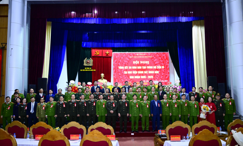 Đổi mới căn bản, toàn diện công tác đào tạo tiến sĩ gắn với việc kiện toàn tổ chức bộ máy trong CAND -0