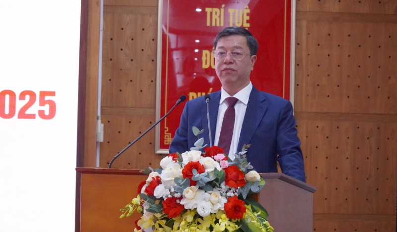 Công tác phối hợp giữa Cục Công tác chính trị và Nhà xuất bản Chính trị quốc gia Sự thật phát huy hiệu quả, đi vào chiều sâu -1