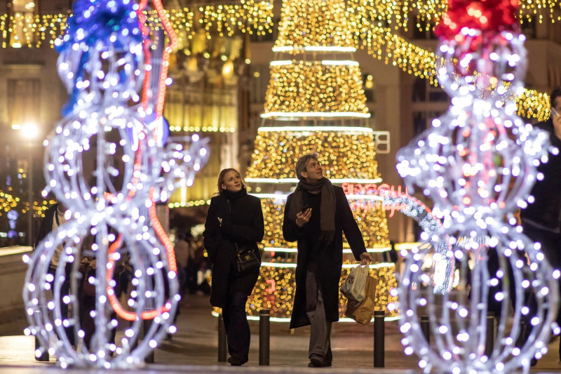 Thế giới trang hoàng đón chào năm mới 2026 -2