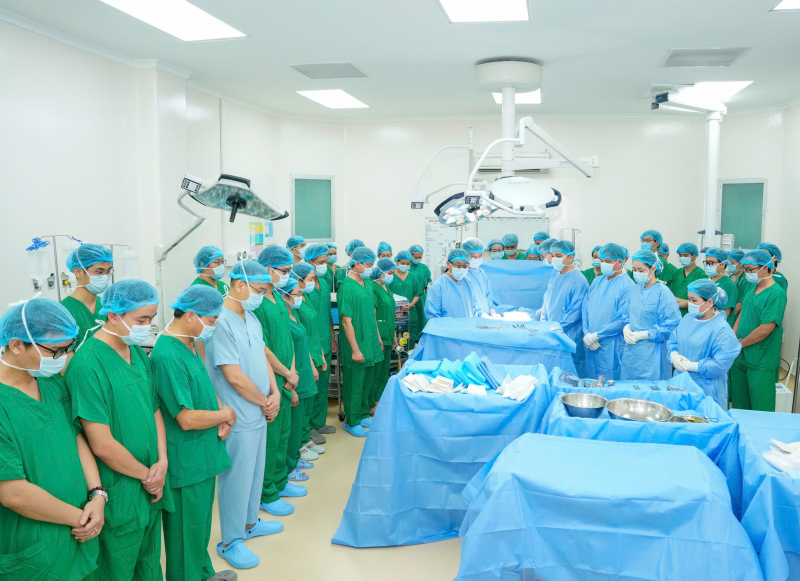 Ca ghép tim xuyên đêm - cuộc chạy đua sinh tử khép lại năm 2025 -1