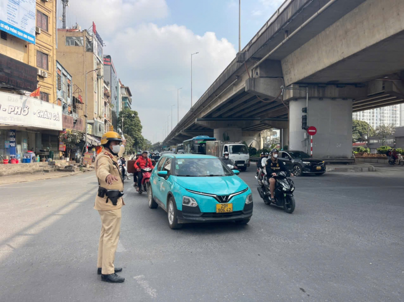 Giao thông Hà Nội ngày đầu nghỉ tết Dương lịch: Thoáng từ nội đô đến cửa ngõ -0