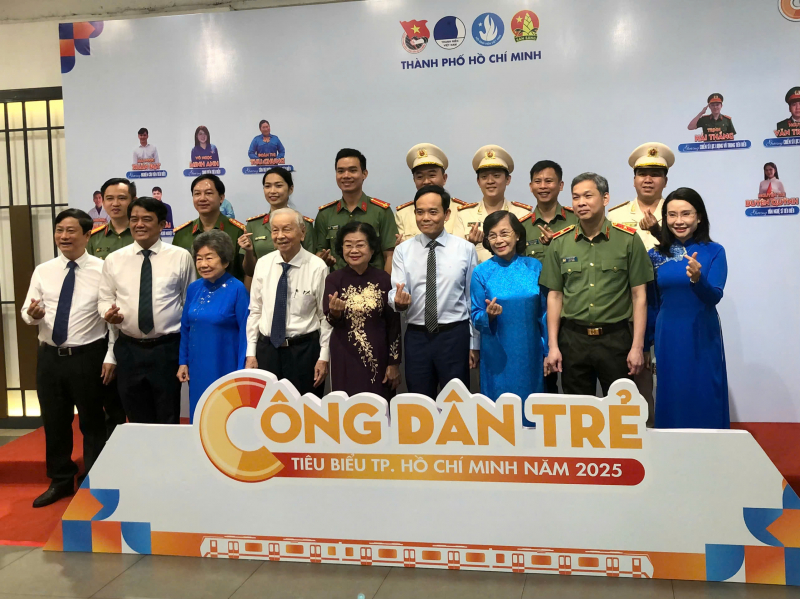 TP Hồ Chí Minh vinh danh 12 Công dân trẻ tiêu biểu năm 2025 -3