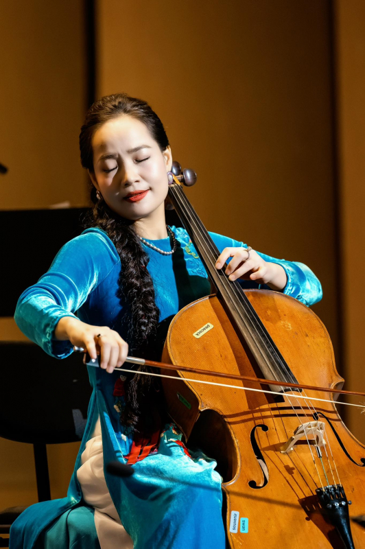 ngh- si ðinh hoài xuân.jpg -1