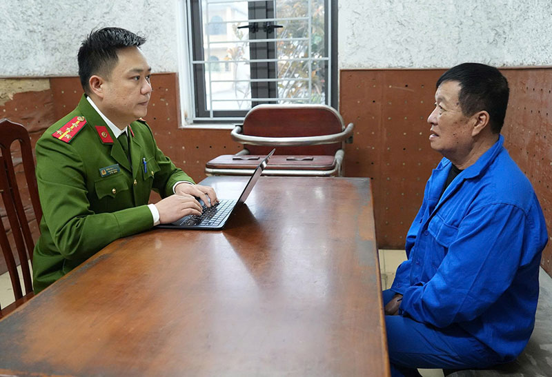 Bắt giữ 30 đối tượng trong vụ tổ chức đánh bạc trên vùng biển Vịnh Hạ Long -0