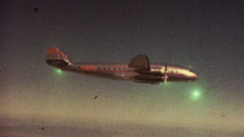 UFO qua cách nhìn của người Mỹ -0