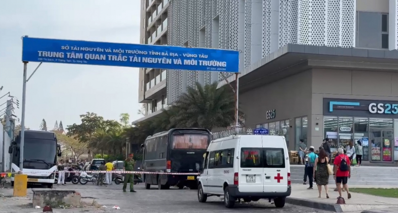 Điều tra vụ một người tử vong nghi rơi từ tầng cao tòa nhà ở Vũng Tàu -0