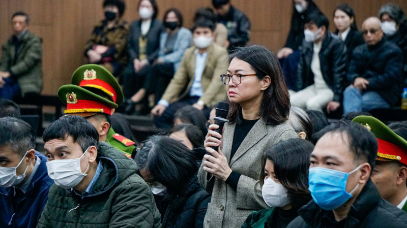 Hai cựu Cục trưởng Cục An toàn thực phẩm hầu tòa trong vụ án đưa và nhận hối lộ hơn 107 tỷ đồng  -0