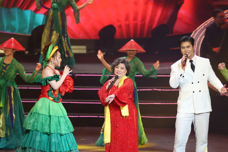 Khơi dậy tinh thần đoàn kết, khát vọng vươn lên, chào mừng Đại hội XIV của Đảng -0