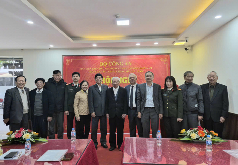 Ban liên lạc Công an chi viện chiến trường miền Nam với nhiều hoạt động thiết thực, ý nghĩa -0