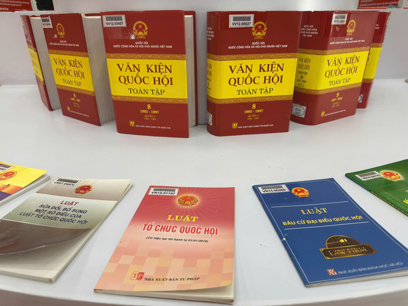 Trưng bày gần 800 tài liệu về Quốc hội Việt Nam -0