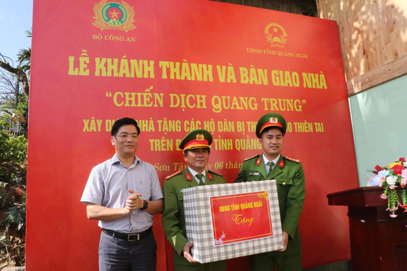 Quảng Ngãi: Niềm vui vô bờ trong căn nhà đầu tiên trong “Chiến dịch Quang Trung” thần tốc -0