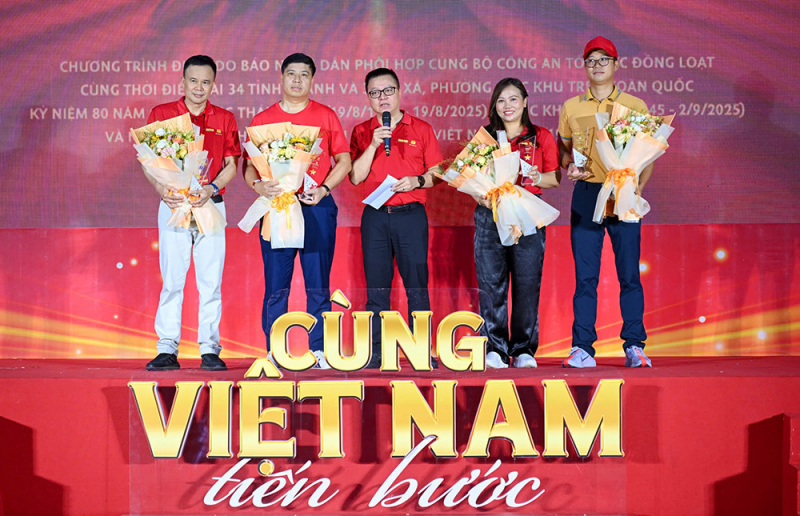 “Cùng Việt Nam tiến bước” - Dấu ấn thể thao cộng đồng chưa từng có tiền lệ -3